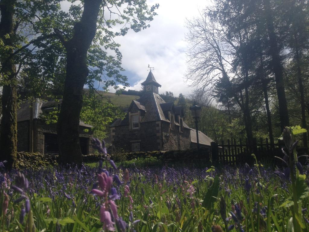 Hearthstanes Steading Holiday home Polmood